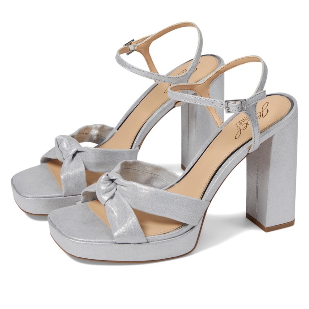 Jewel Badgley Mischka Valencia size 9.5 New in box!